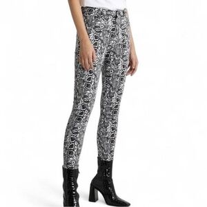 NA-KD Ankle Jeans Sz EU36/US 4 Stylish Snake Print Pockets Closet Staple